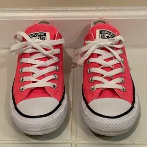 M5/W7 Converse Allstars